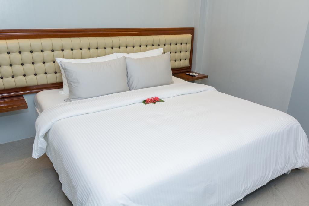 Koko'S Place Diniwid Balabag  Zewnętrze zdjęcie