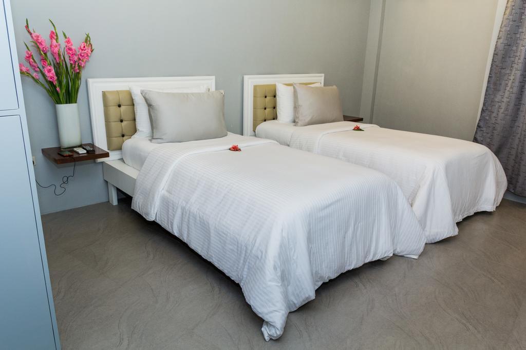 Koko'S Place Diniwid Balabag  Zewnętrze zdjęcie