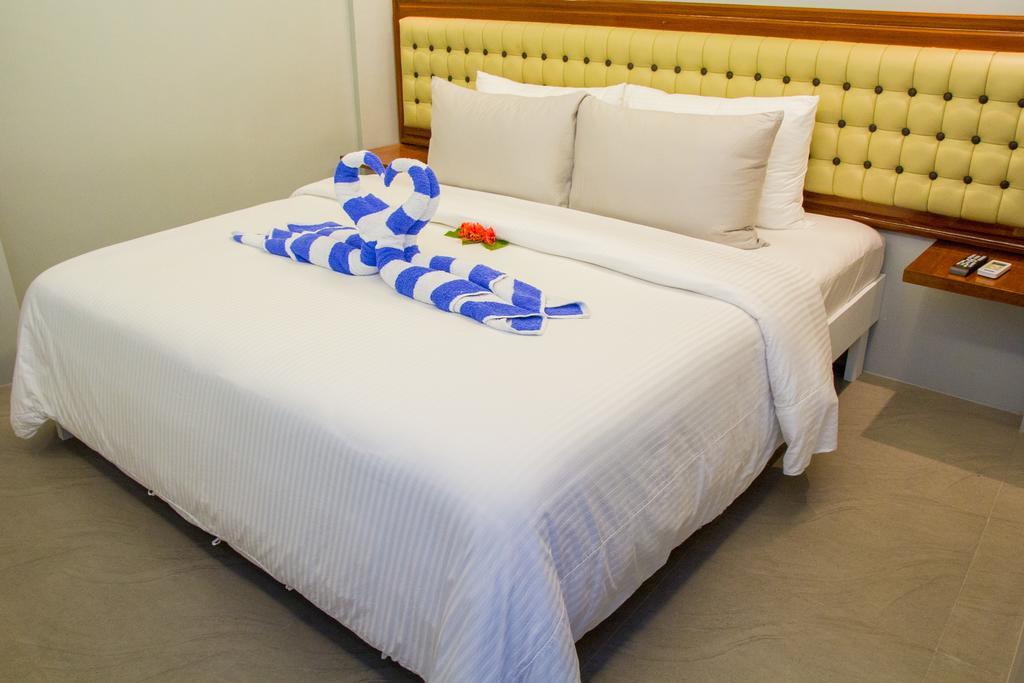 Koko'S Place Diniwid Balabag  Zewnętrze zdjęcie