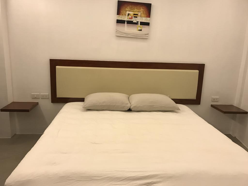 Koko'S Place Diniwid Balabag  Zewnętrze zdjęcie