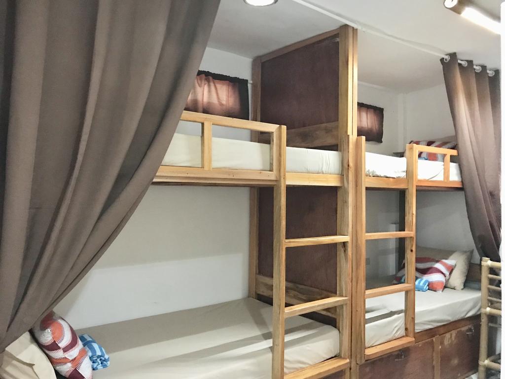 Koko'S Place Diniwid Balabag  Zewnętrze zdjęcie
